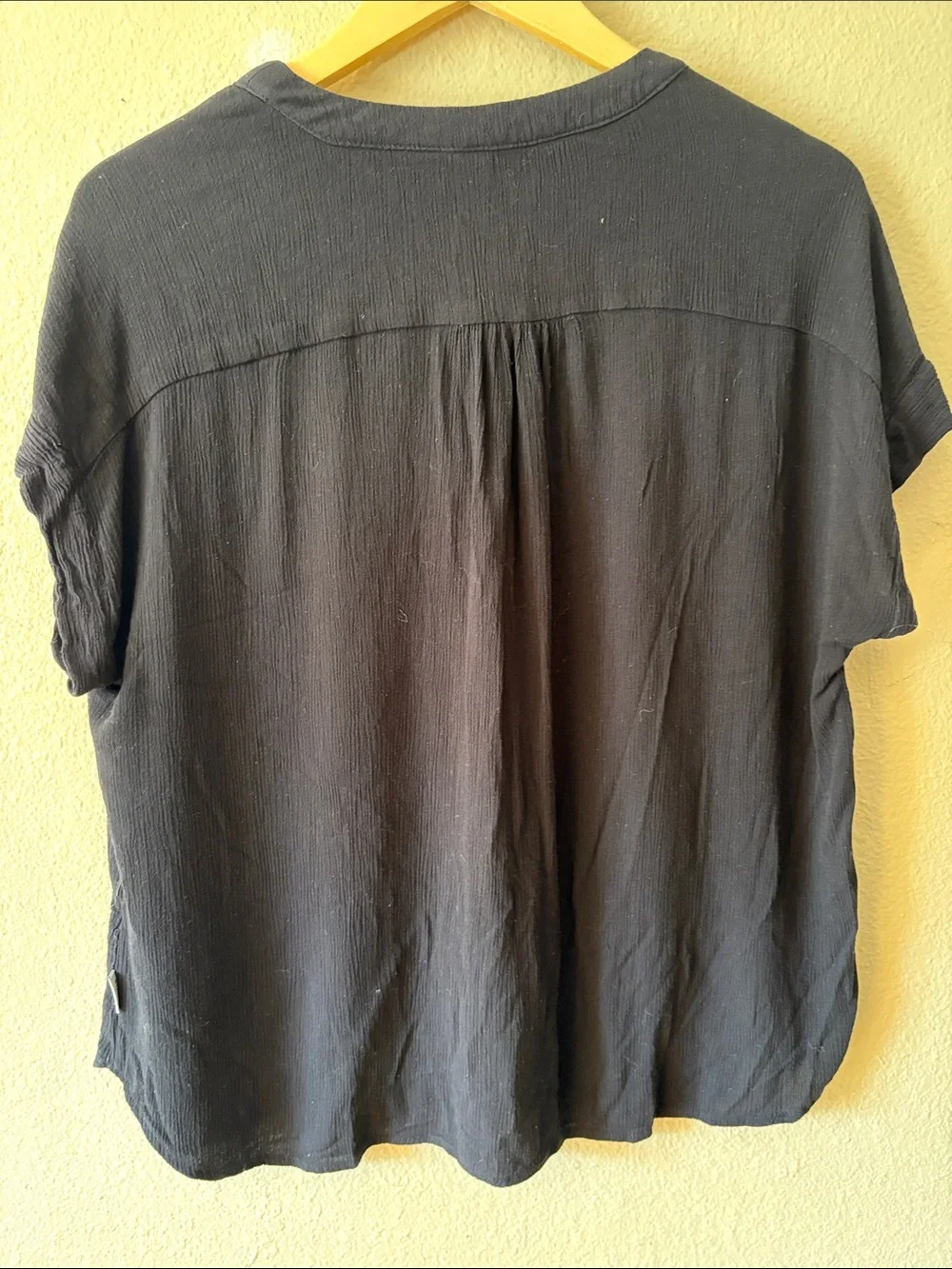 Orvis Black Button Front Blouse Women's Large V Neck Short Sleeve Relaxed Fit